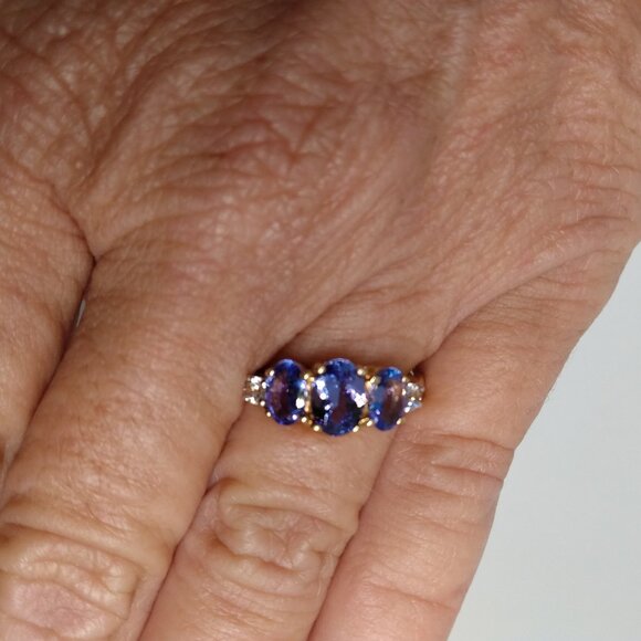 Beautiful tanzanite ring, size 6! - Picture 2 of 10